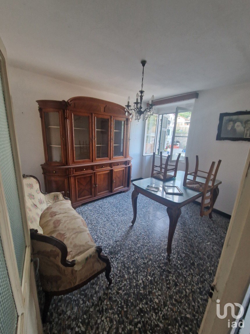 Quadrilocale di 65 m² a Carro (19012)