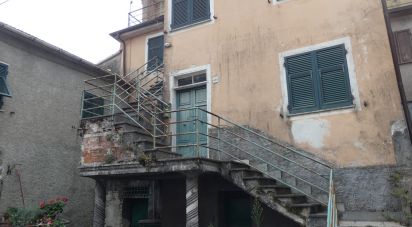 Quadrilocale di 65 m² a Carro (19012)