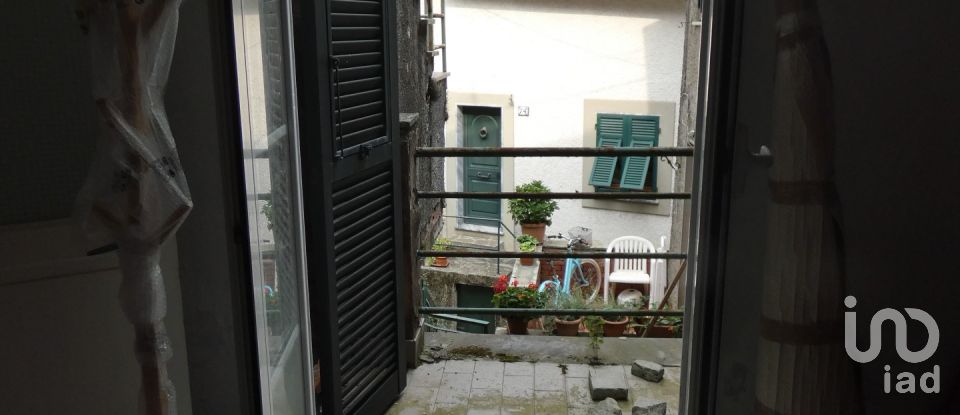 Quadrilocale di 65 m² a Carro (19012)