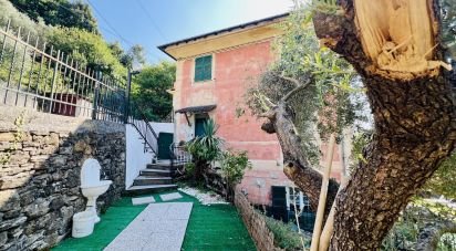 Casa indipendente / Villa 6 locali di 116 m² in Genova (16164)