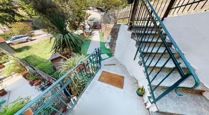 Casa indipendente / Villa 6 locali di 116 m² in Genova (16164)