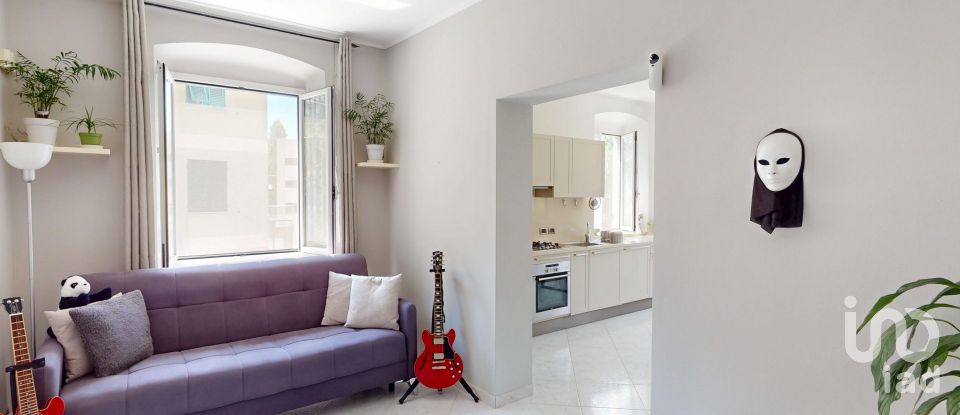 Casa indipendente / Villa 6 locali di 116 m² in Genova (16164)