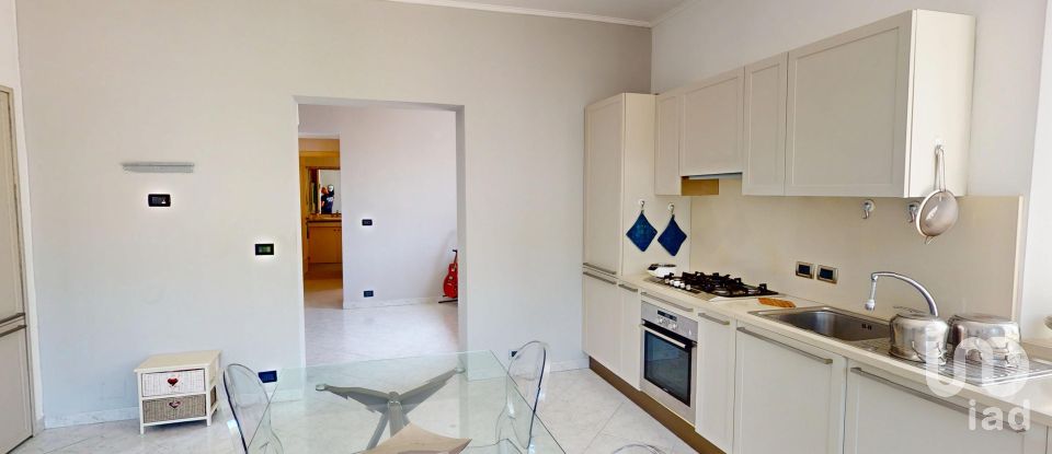 Casa indipendente / Villa 6 locali di 116 m² in Genova (16164)