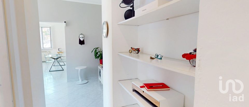 Casa indipendente / Villa 6 locali di 116 m² in Genova (16164)