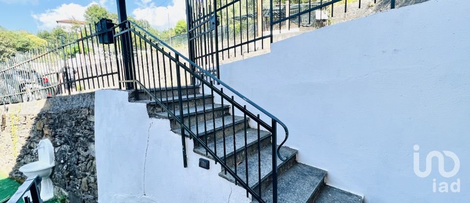 Casa indipendente / Villa 6 locali di 116 m² in Genova (16164)