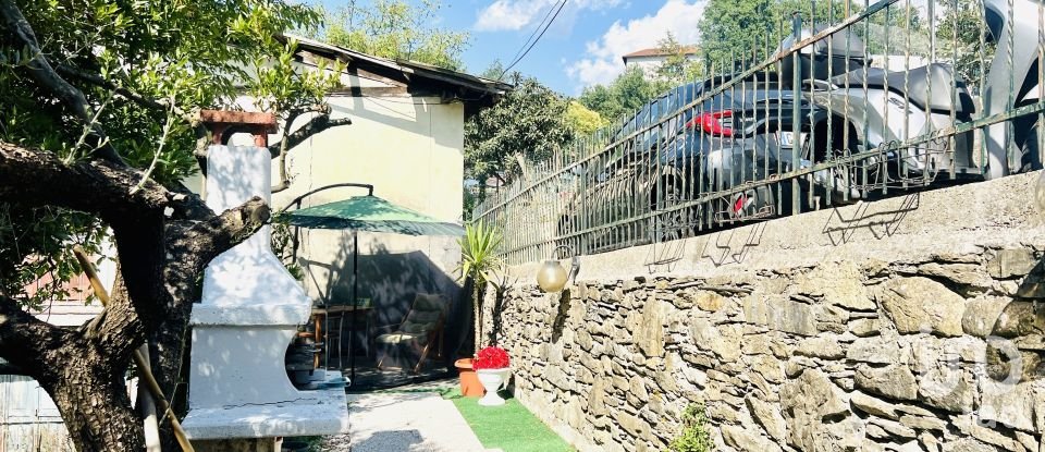 Casa indipendente / Villa 6 locali di 116 m² in Genova (16164)