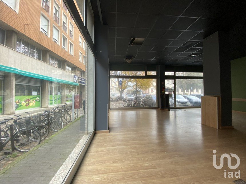 Shop / premises commercial of 204 m² in Pesaro (61121)