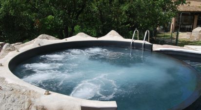 Hotel-ristorante di 2.500 m² in Urbino (61029)