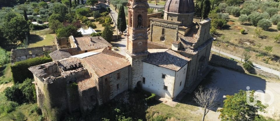 Varie superfici di 6.799 m² in Panicale (06064)