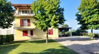 Casa indipendente / Villa 12 locali di 320 m² in Cellino Attanasio (64036)