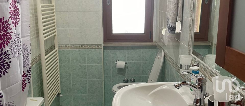 Casa indipendente / Villa 12 locali di 320 m² in Cellino Attanasio (64036)