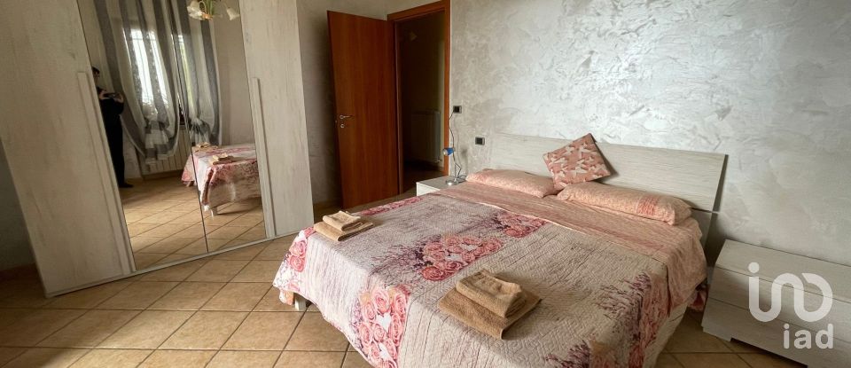 Casa indipendente / Villa 12 locali di 320 m² in Cellino Attanasio (64036)