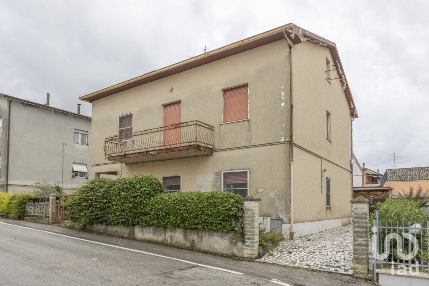 Townhouse 11 rooms of 125 m² in Filottrano (60024)
