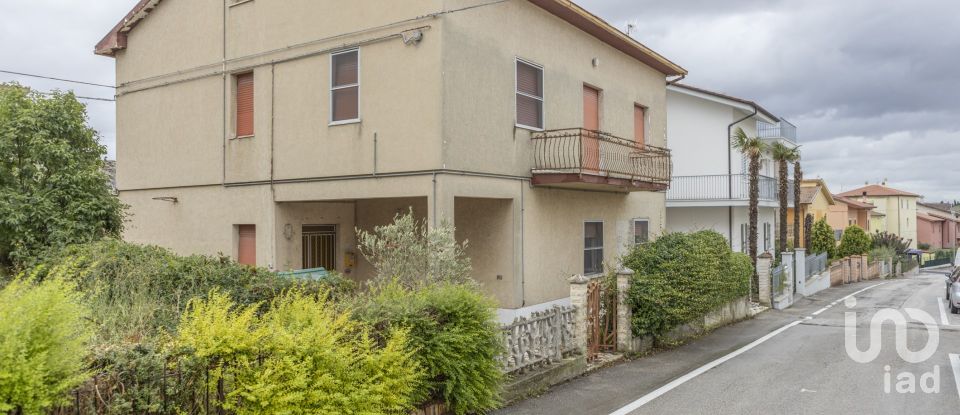 Townhouse 11 rooms of 125 m² in Filottrano (60024)