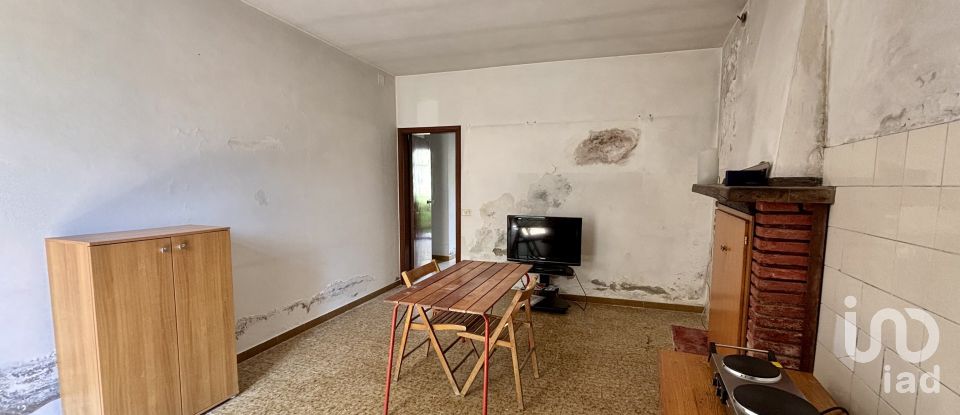 House 9 rooms of 200 m² in Fabriano (60044)