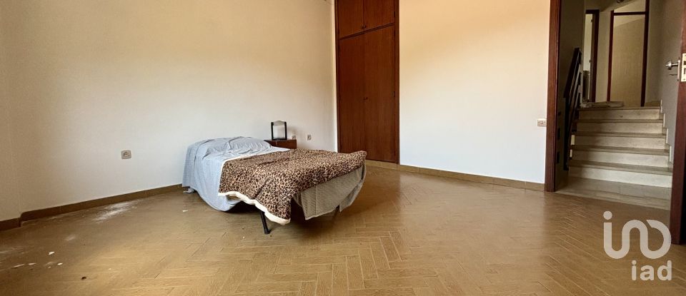 House 9 rooms of 200 m² in Fabriano (60044)