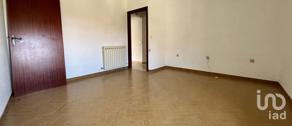 House 9 rooms of 200 m² in Fabriano (60044)
