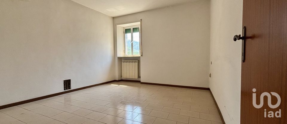House 9 rooms of 200 m² in Fabriano (60044)