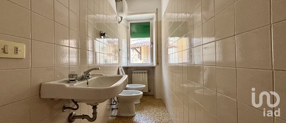 House 9 rooms of 200 m² in Fabriano (60044)