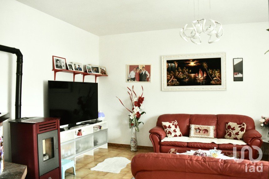 Appartamento 5 locali di 113 m² a Santa Maria Nuova (60030)