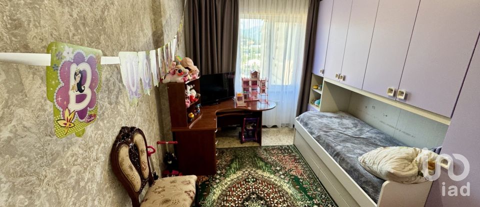 Trilocale di 123 m² a Busalla (16012)