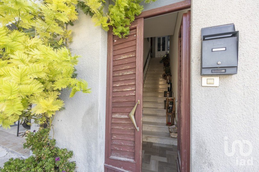Palazzo / Stabile 5 locali di 92 m² a Potenza Picena (62018)