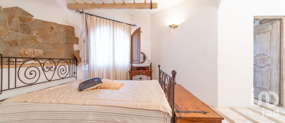 Farm 10 rooms of 350 m² in Olbia (07026)