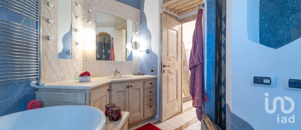 Farm 10 rooms of 350 m² in Olbia (07026)