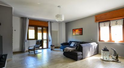 Appartamento 7 locali di 168 m² a Carcare (17043)