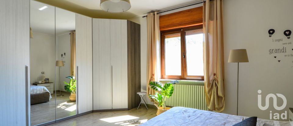 Appartamento 7 locali di 168 m² a Carcare (17043)