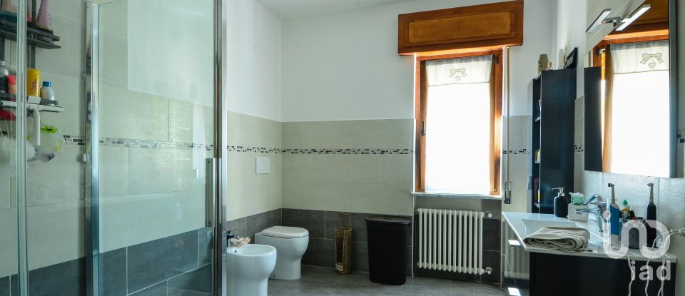 Appartamento 7 locali di 168 m² a Carcare (17043)