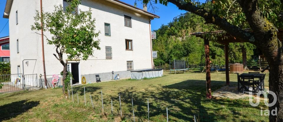 Appartamento 7 locali di 168 m² a Carcare (17043)