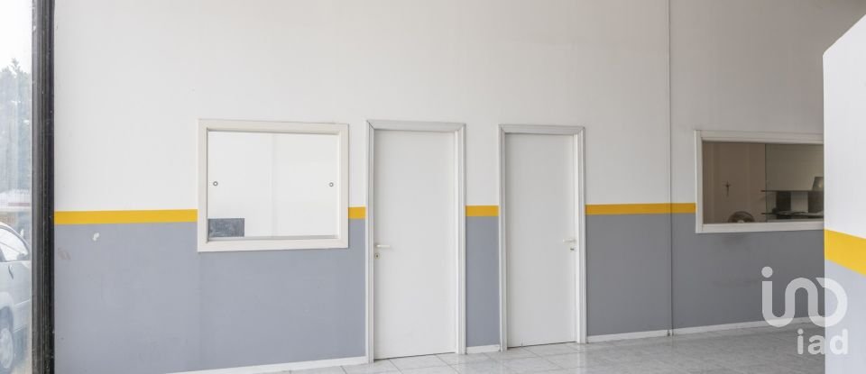 Warehouse of 500 m² in Loreto (60025)