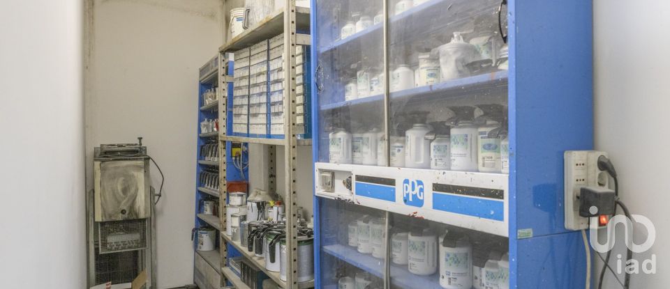 Warehouse of 500 m² in Loreto (60025)