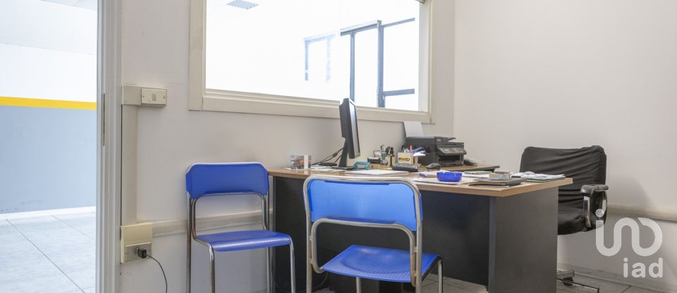 Warehouse of 500 m² in Loreto (60025)