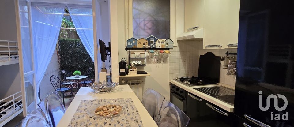 One-room apartment of 32 m² in Arenzano (16011)