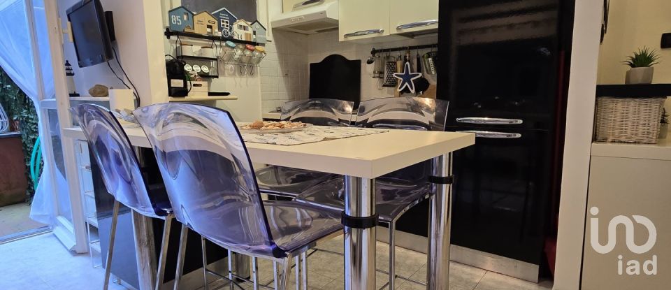 One-room apartment of 32 m² in Arenzano (16011)