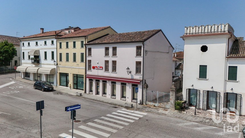 Palazzo / Stabile di 269 m² in Crespino (45030)