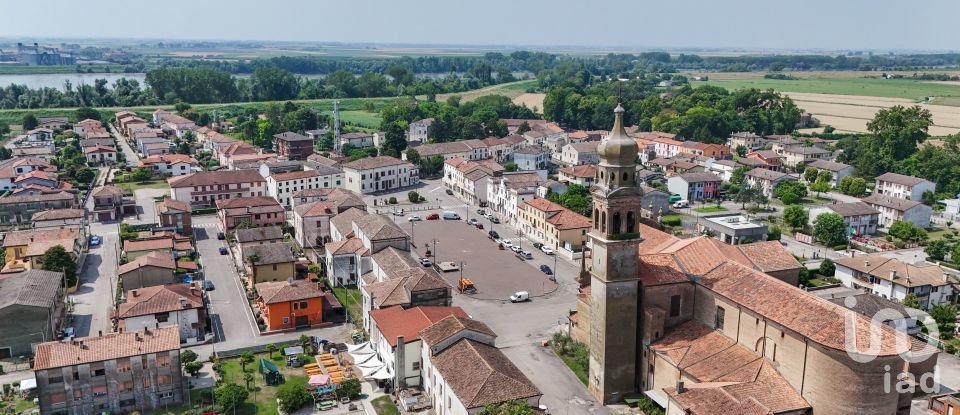 Palazzo / Stabile di 269 m² in Crespino (45030)