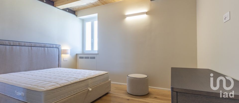 Block of flats 2 rooms of 60 m² in Numana (60026)