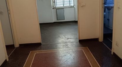 Appartamento 5 locali di 79 m² a Genova (16154)