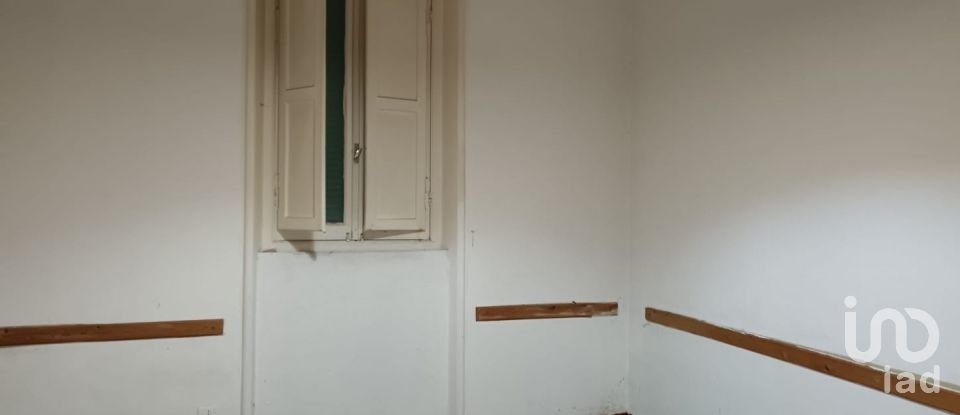 Appartamento 5 locali di 79 m² a Genova (16154)