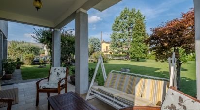 Casale 10 locali di 450 m² in Castiglione delle Stiviere (46043)