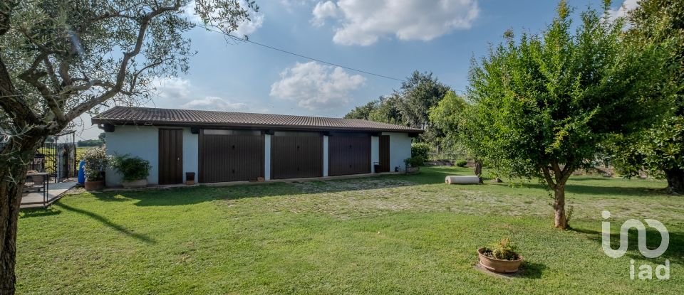 Casale 10 locali di 450 m² in Castiglione delle Stiviere (46043)