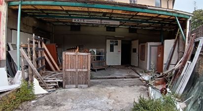 Negozio / locale commerciale di 757 m² in Genova (16152)