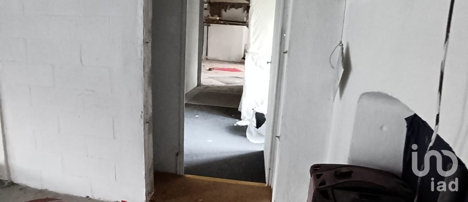 Negozio / locale commerciale di 757 m² in Genova (16152)