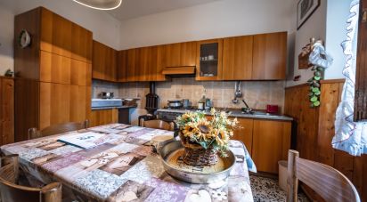 Palazzo / Stabile 10 locali di 450 m² a Cimego (38082)