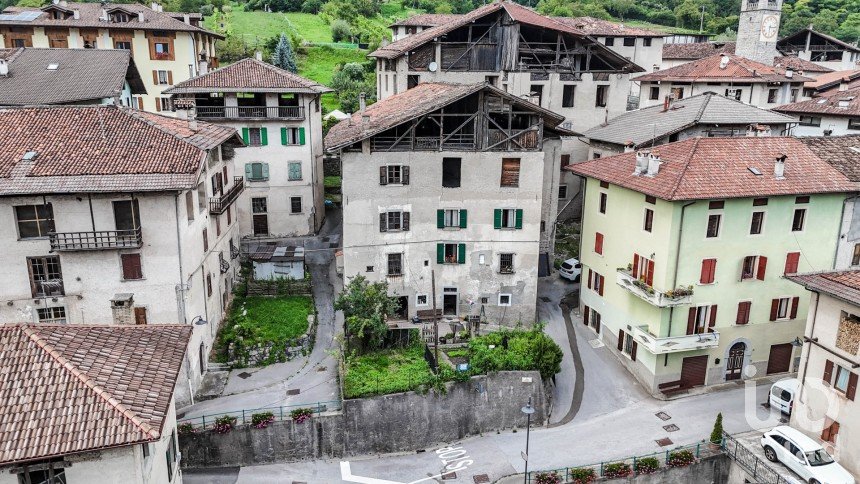 Costruzione di 250 m² in Cimego (38083)