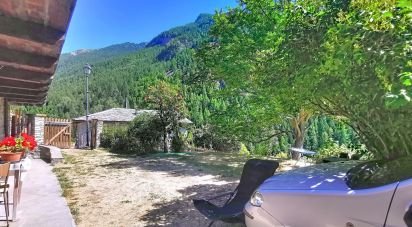 Casa indipendente / Villa 5 locali di 172 m² in Nus (11020)