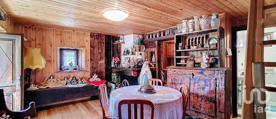 House 5 rooms of 172 m² in Nus (11020)